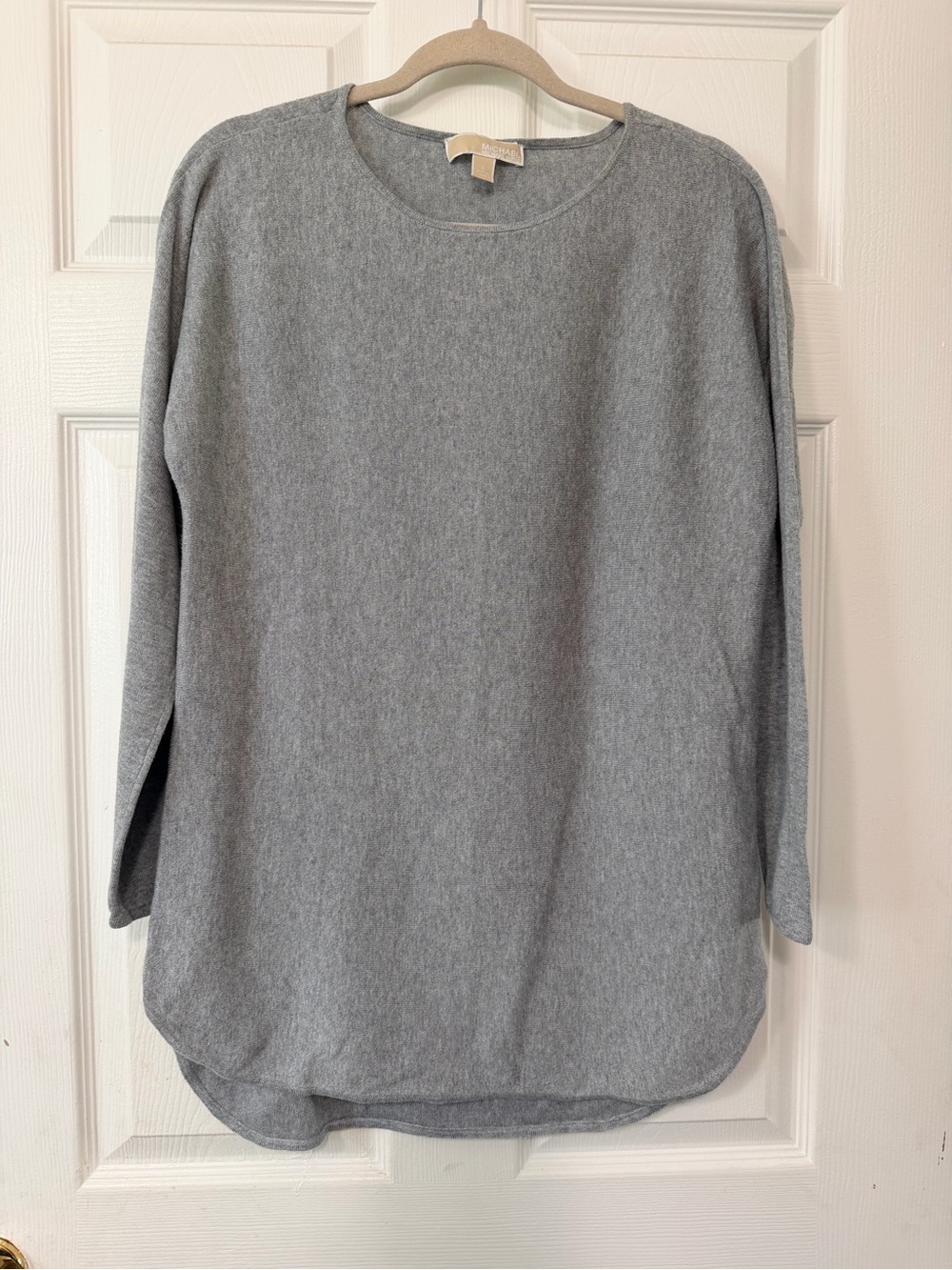 Michael Kors Light Gray Crewneck Pullover Sweater Shirt. Size S